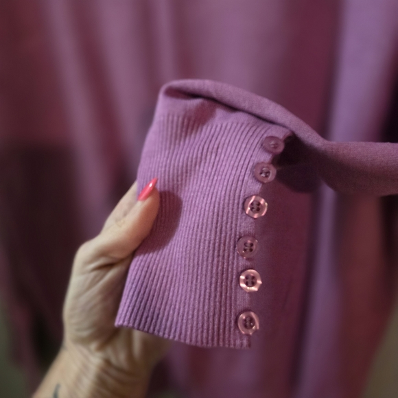 NWT Zenana Dark Mauve Crew Neck Sweater With Button Detail On Sleeve Relaxed Fit - Picture 4 of 6